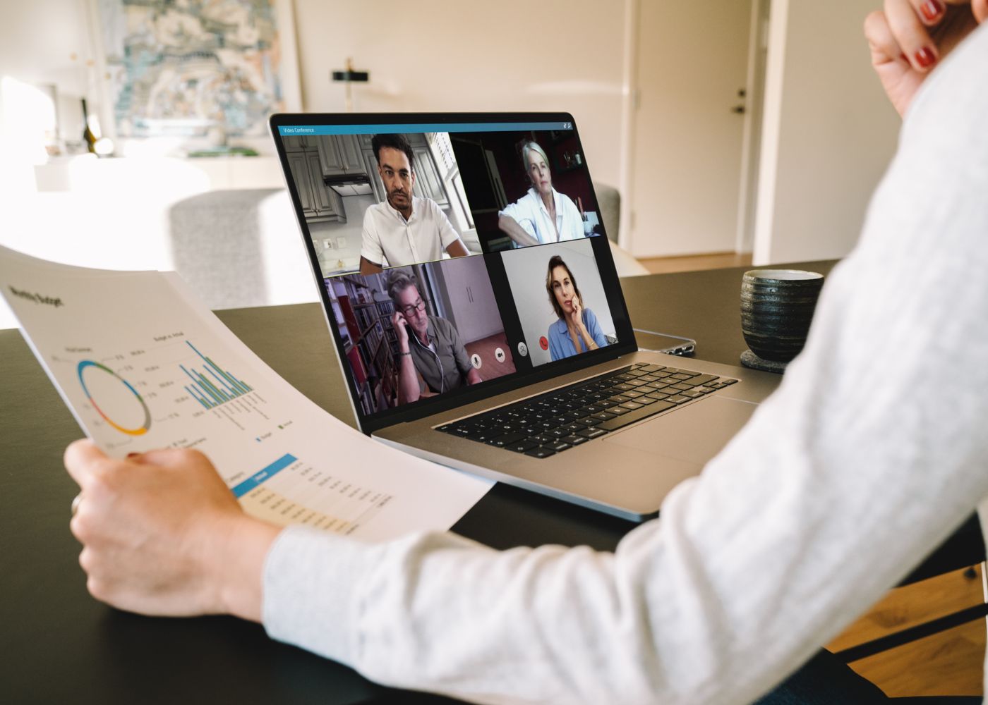 reunião de trabalho via computador