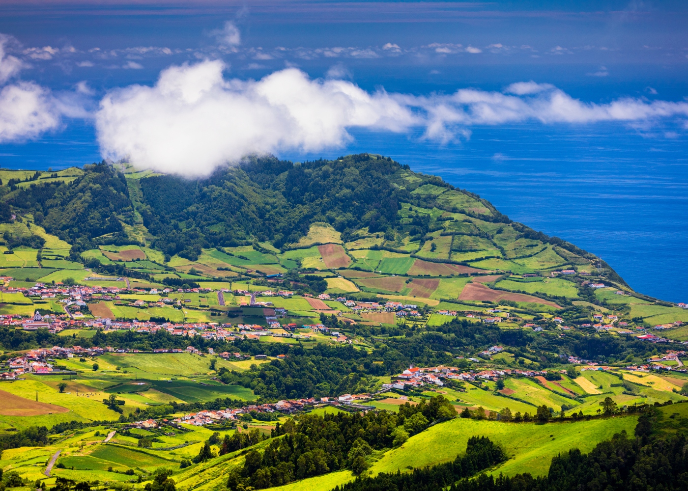 vista miradouro da serra do cume açores