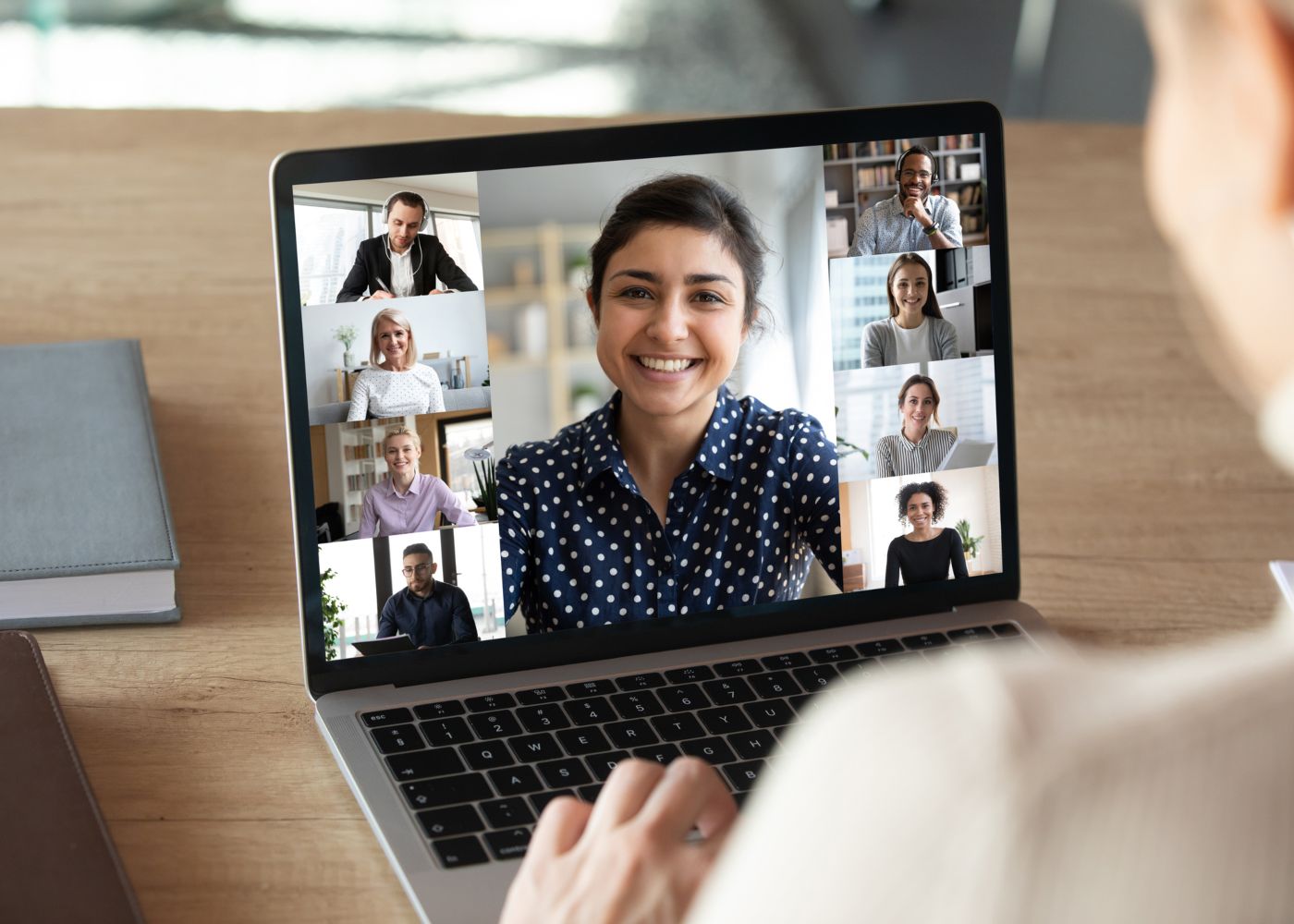 bom ambiente de trabalho em reunião virtual