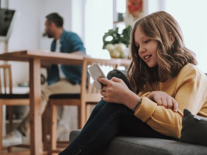 idade certa para dar telemóvel ao seu filho