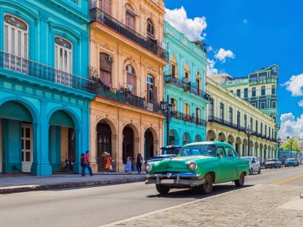 Rua em Havana