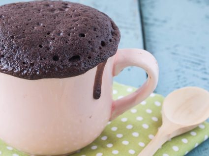 Bolo de caneca: 5 receitas para doçuras rápidas e deliciosas