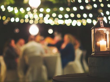 11 coisas que não deve fazer quando for convidado para jantar em casa de alguém