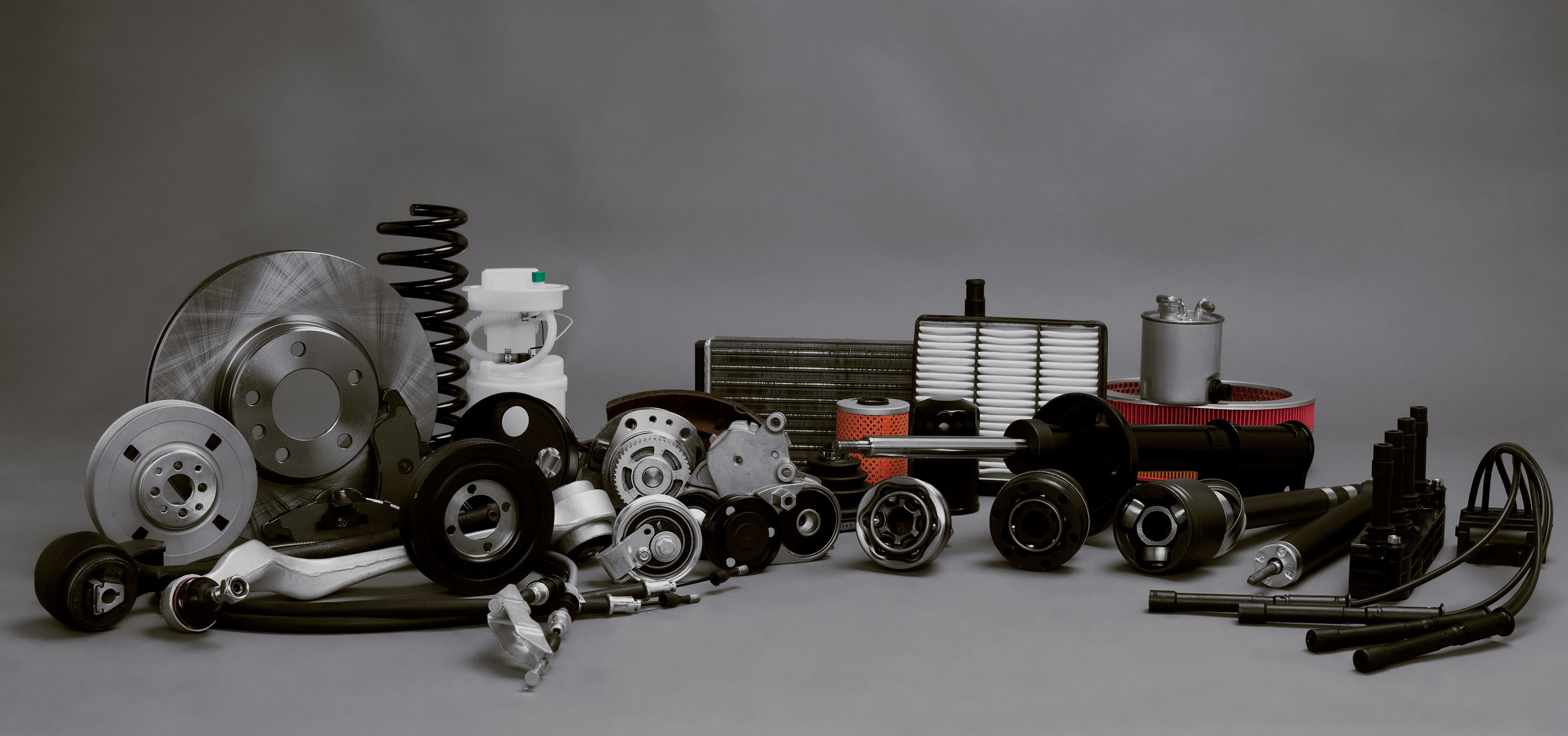 Детали автомобиля. Market value of vehicle spare parts. Запчасти машины. Автозапчасти. Запчасти для спецтехники.