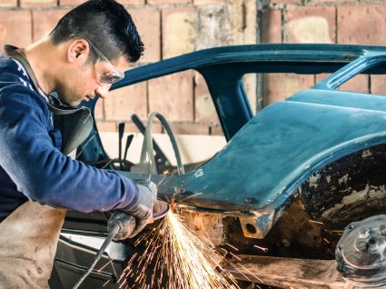 Vale a pena recuperar carros antigos? Nós dizemos-lhe