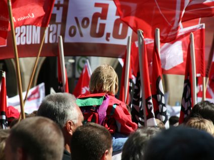 Direito à greve: quais são os limites ao seu exercício?