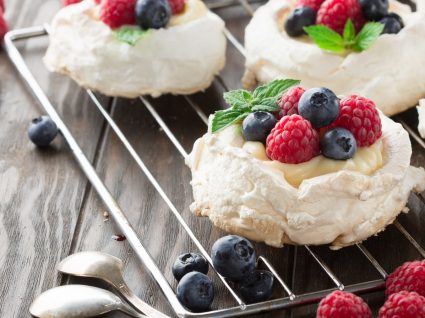 Receitas de pavlova: a sobremesa que ninguém consegue resistir