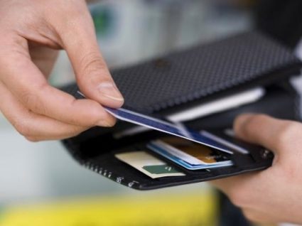Tem mais de 25 anos? Pode renovar o cartão de cidadão em 5 minutos