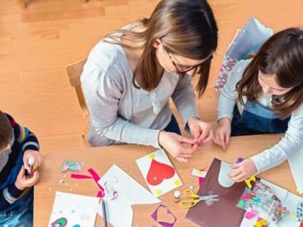 Famílias com direito a desconto em creches até 20% para segundo filho