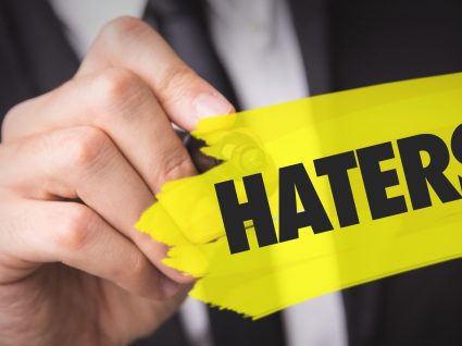 Haters nas redes sociais: como lidar com os indesejáveis