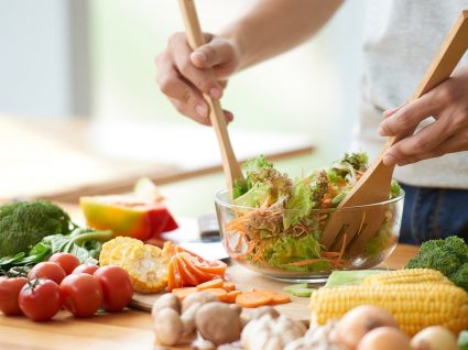 O que comer para emagrecer? Nutricionista indica 6 alimentos essenciais