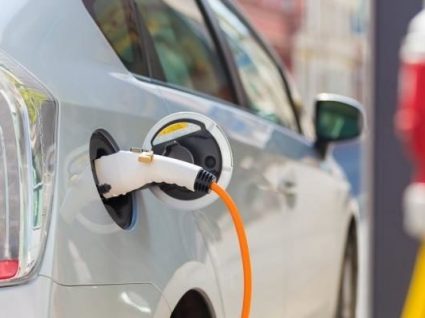 Conheça as vantagens e desvantagens dos carros elétricos