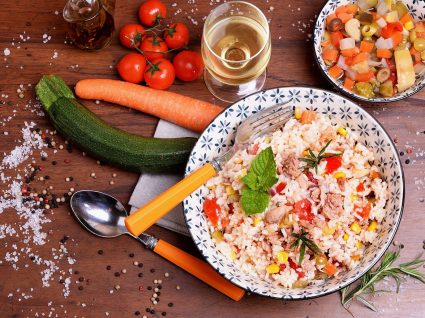 Receitas com arroz e atum: do mais simples e delicioso que há