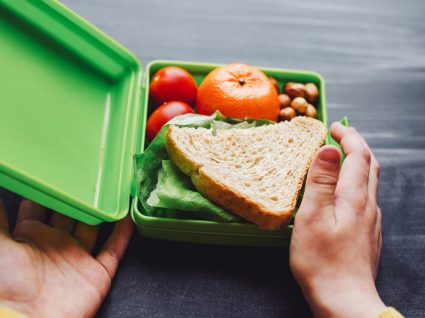 Aprenda a fazer lanches saudáveis para a escola do seu filho