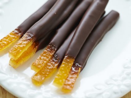 Aproveitar cascas de laranja: receitas divinais (e mais dicas)
