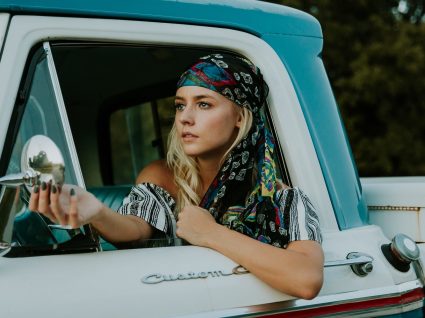 Acessórios de cabelo para a primavera: 7 opções que vão fazer a sua cabeça