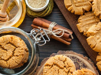 3 receitas de bolachas saudáveis para acompanhar com chá