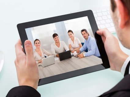 5 dicas para ter bom aspeto numa entrevista em vídeo