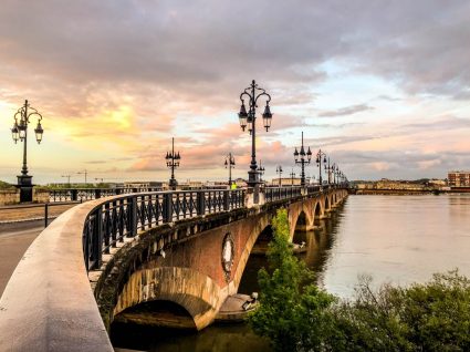 Ponte famosa de Bordéus