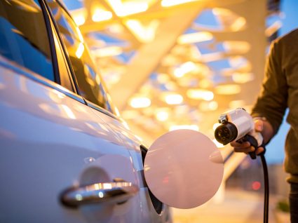 Carros elétricos: rede de abastecimento rápido vai de Cascais ao Porto