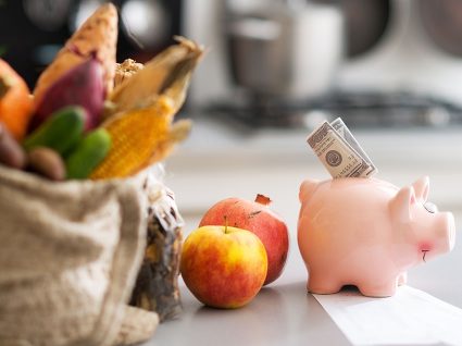 Comer melhor e poupar mais? Fizemos as contas