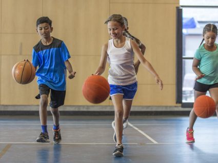 Roupa de desporto: as melhores soluções para o regresso às aulas