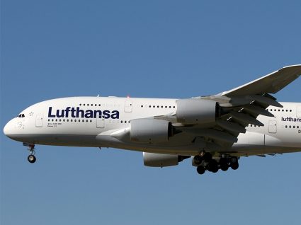 Lufthansa quer contratar 3 mil pessoas em 2017