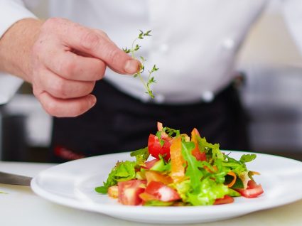 Escolas de turismo abrem cozinhas a empreendedores