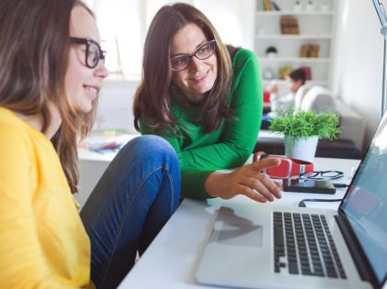 4 dicas para solucionar conflitos entre mãe e filha