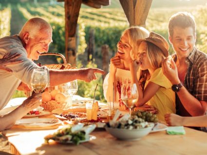 Como poupar na alimentação em férias: 5 dicas