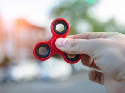 Fidget Spinners: perigos e benefícios que deve conhecer