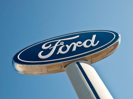 Ford anuncia 700 vagas de emprego