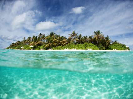 Conheça a ilha que é um exemplo no turismo sustentável