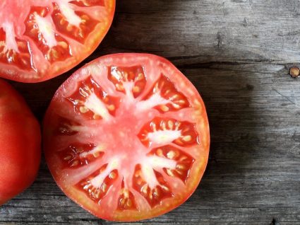 5 benefícios do tomate que vai gostar de conhecer