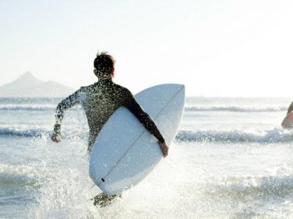 Melhores praias para surf: 15 spots imperdíveis