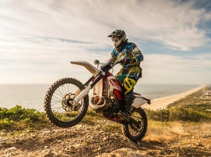 Portugal junta 1500 motociclistas na descoberta de tesouros turísticos