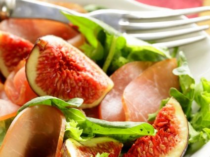 O que há para junho: receitas com as frutas do mês