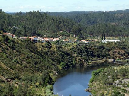 Sugestão: um Passeio Geológico pelo verde da serra e azul do rio