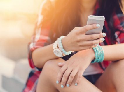 4 smartphones com descontos imperdíveis para adolescentes