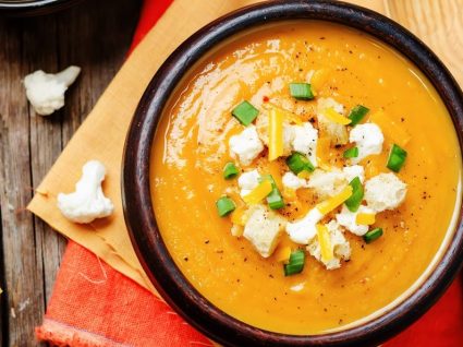 Sopa de cenoura: o segredo para ter pele e cabelo bonitos