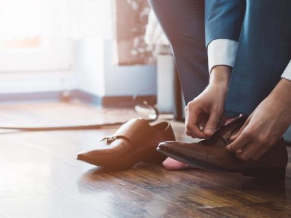 4 razões para tirar os sapatos antes de entrar em casa