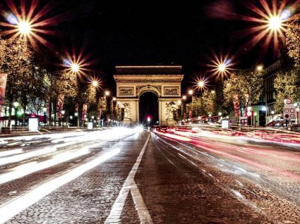 Guia para a vida noturna em Paris