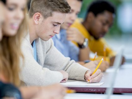 Portugal é dos países onde os exames nacionais têm mais impacto