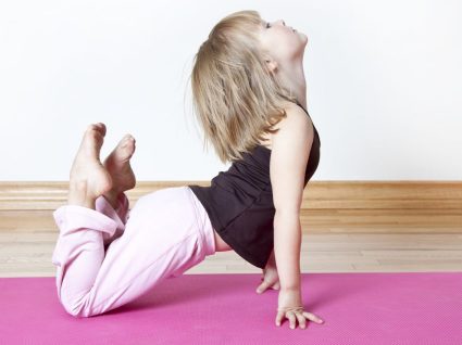 Yoga para crianças: benefícios e locais para praticar