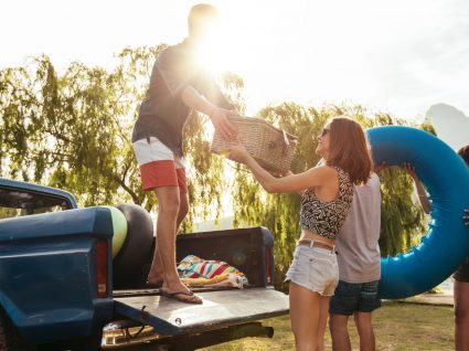 5 ideias para um fim de semana prolongado com descontos imperdíveis