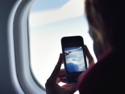 4 apps para quem viaja de avião indispensáveis