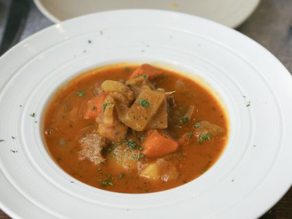 3 sopas com guisados de fazer perder a cabeça