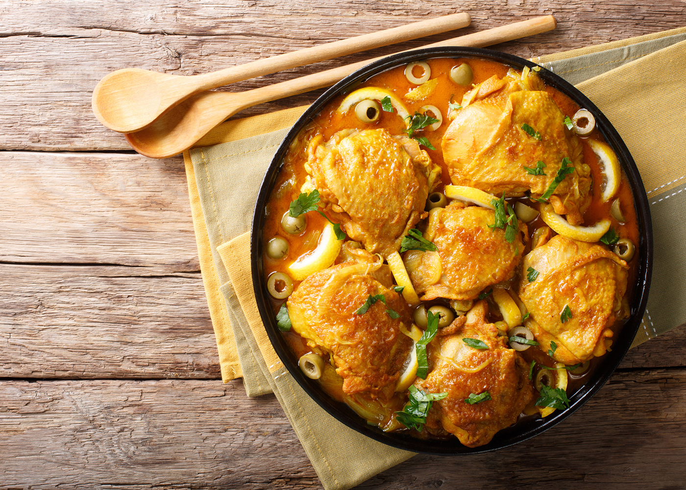 Tagine de frango e limão com azeitonas