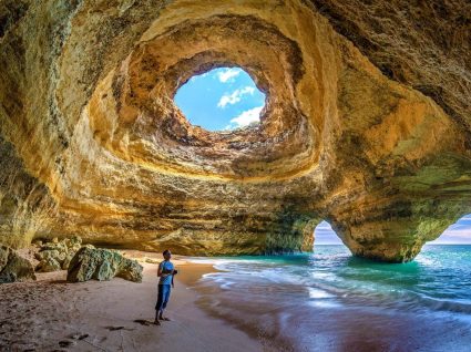 Grutas de Benagil no Algarve