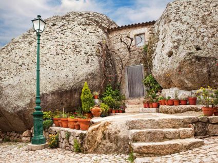 Casa de granito em Monsanto